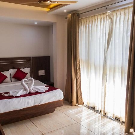 D' Manor Service Apartment Белґаум Екстер'єр фото