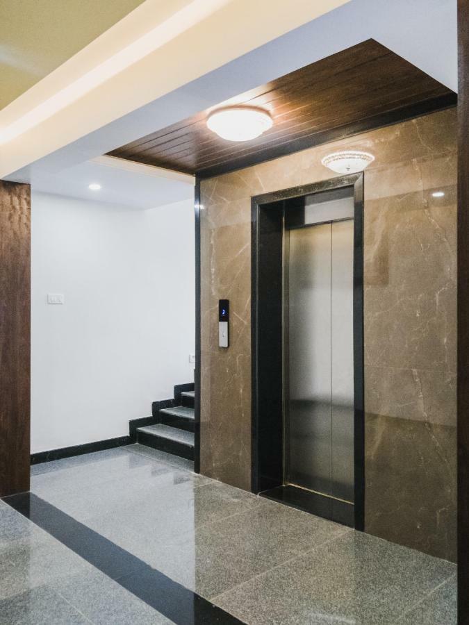 D' Manor Service Apartment Белґаум Екстер'єр фото